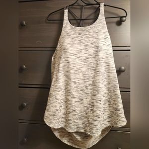 Lululemon raise the barre tank tiger space dye blavk white/ carbon.  Size 10